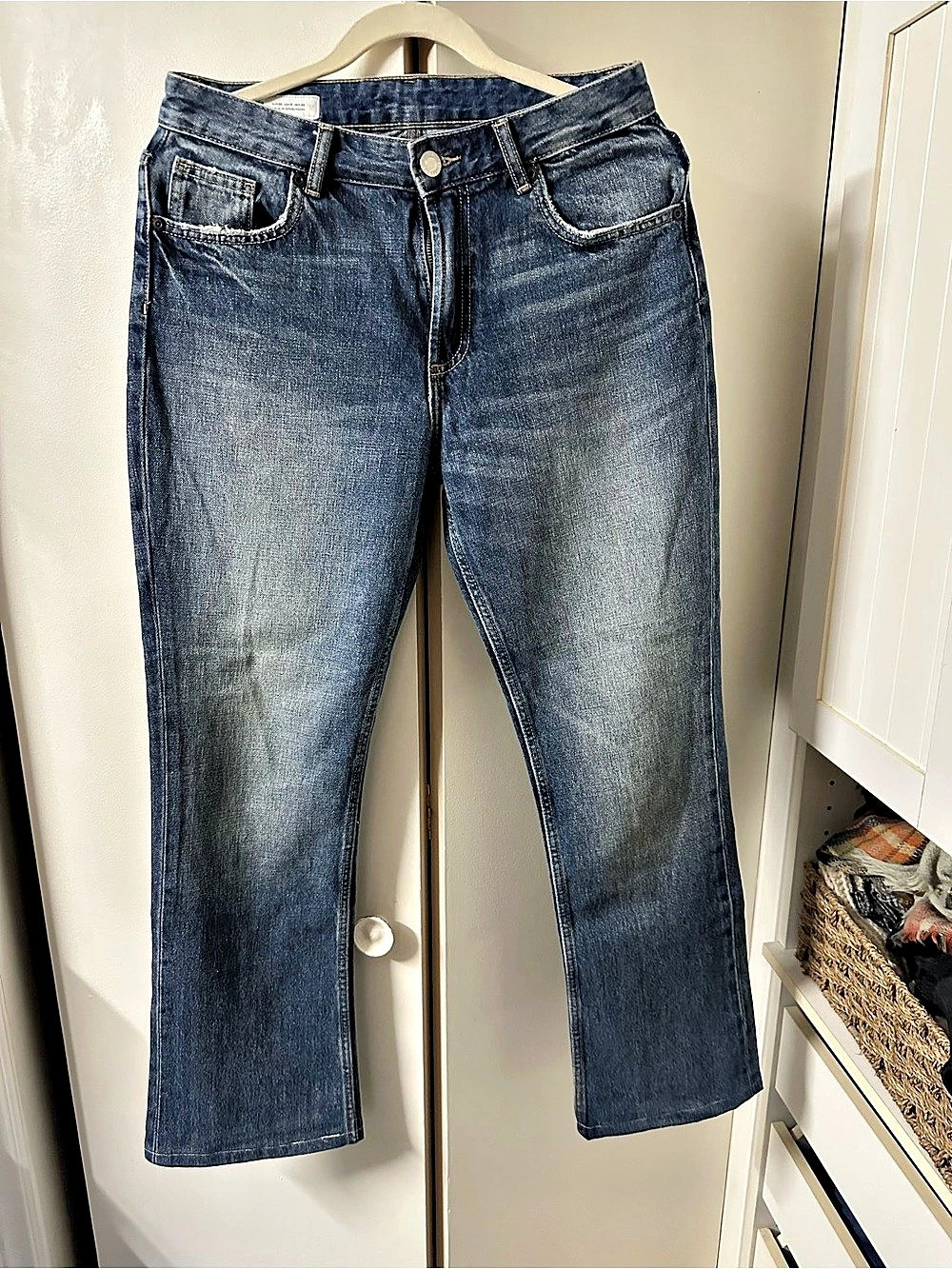 Zara Straight Leg Jeans in Blue size 6